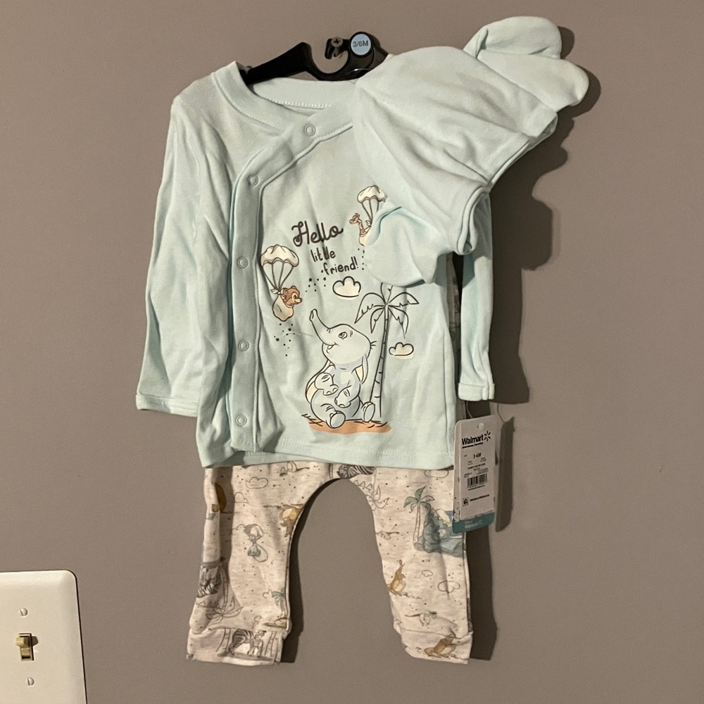 NWT Disney Dumbo Light Blue Baby Outfit with Elephant Design New 3-6 Months